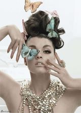 高清组图：75公斤超模克莉丝朵-雷恩登《ELLE》