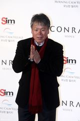 高清组图：李孝利神话Eric秀智等出席严泰雄婚礼