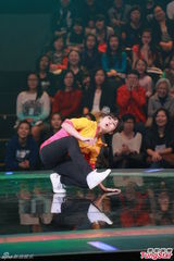 组图：黄浩然再添一子 黎耀祥录游戏节目