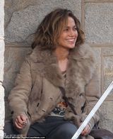 组图：詹妮弗-洛佩兹拍片投入 健康形象置脑后