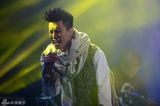组图：陈柏宇澳门开唱 华语金曲奖获跃进歌手