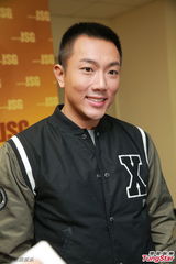 组图：田蕊妮替丈夫澄清 刘浩龙拒卷入骂战