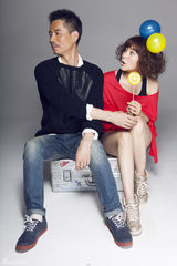 组图：《龙门镖局》杨皓宇钱芳合拍鬼马写真