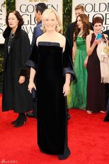 高清组图：格伦-克洛斯着裹胸礼服风采依旧