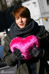 高清组图：SJ-M韩国挑战勇往直前 独家对话新浪