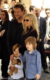 幻灯图集：奥斯卡影帝拉塞尔-克劳留名星光大道