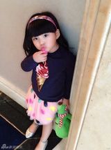 组图：众星欢乐庆圣诞 Angela可爱林志玲性感