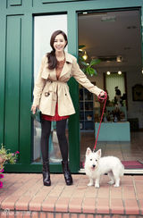 组图：韩国演员金有美秋装写真 清新时尚洋气十足