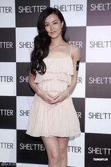 组图：杜德伟求婚成功盼日子 文咏珊拍戏吃斋