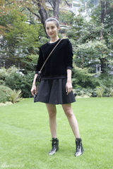 组图：米兰时装周开幕 宋佳出席品牌预览会