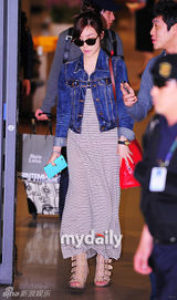 组图：少女时代结束巴黎演唱会返回韩国