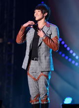 组图：亚洲音乐节开幕 Rain张靓颖郑元畅2AM等献唱