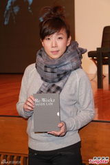 组图：林忆莲否认参加歌手2 望与邓紫棋合作