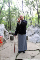 组图：电视《建国大业》开拍 蒋勤勤旗袍如水墨画