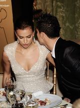 高清图：C罗携女友亮相亲密互动 伊莉娜秀美背