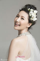 组图：刘梓妍新娘大片曝光 朋克盘发吸睛