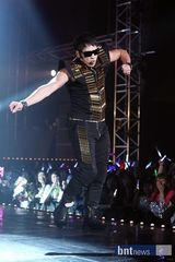 组图：Rain入伍前举办最后个唱 劲歌热舞现场火爆