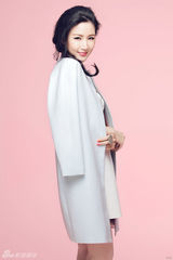 组图：刘梓妍春夏写真曝光 气质清新展花样笑靥