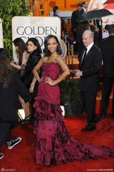 高清组图：《阿凡达》女主角佐伊层叠礼服风情万种