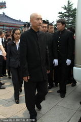 组图：田华于洋韩三平葛优冯巩唐国强等送别陈强