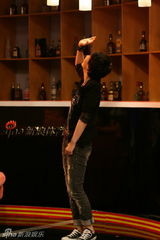 高清图：海清高峰做客黄加李泡畅聊世界杯