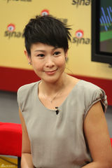 高清图：刘若英桂纶镁Angelababy聊《全球热恋》