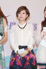 组图：薛凯琪拒谈婚前性行为 指房祖名懂得找乐