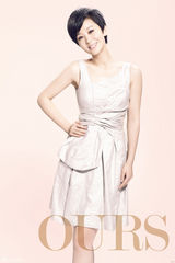 组图：苗圃封面大片造型百变仪态万方