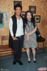 组图：任贤齐忆与陈升醉酒演出被太太责备