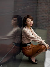 高清图：闫妮写真变身气质淑媛 知性熟女迷人心