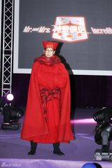 高清组图：古天乐吴君如扮潮人侠侣联袂走秀