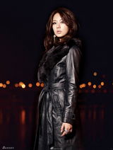 高清组图：尹恩惠冬日变装秀 红唇如火身材姣好