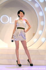 组图：小S林志玲首度同台现身北京 性感大PK