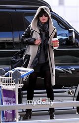 组图：《IRIS2》赴匈牙利取景 李多海等亮相机场