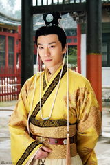 组图：乔任梁《女相》戏份杀青 演绎痴情帝王