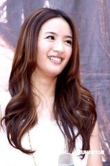 组图：《美好的旅行》庆功 林依晨获小学老师祝福