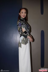 组图：关之琳矢口否认将嫁 众星争艳露胸秀腿