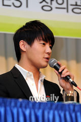 组图：JYJ当选FLL国际机器人比赛韩国形象宣传大使