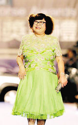 组图：沈殿霞逝世五周年 经典旧照忆肥肥