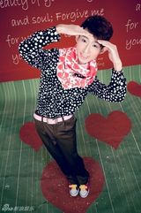 组图：《快男》海选“奇葩男”写真风格多样