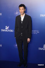 组图：黄立行否认与徐静蕾婚讯 称妨碍结识新女生