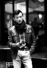 组图：是安黑白大片酷劲十足