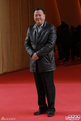 组图：方逸华跪拜邵逸夫 刘德华张学友致祭