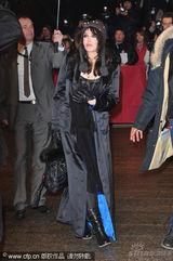 幻灯图集：《猛犸象》首映 阿佳妮少女范儿现身