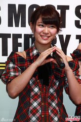 组图：AKB48台湾握手会卖萌 大赞美食成吃货