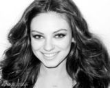 组图：“黑天鹅”米拉-库尼斯最新写真秀青春风