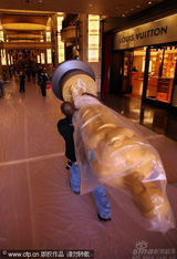 幻灯：奥斯卡冲刺 大厨备精致糕点小金人穿上外衣