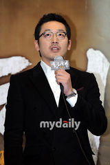 组图：金允锡河正宇等出席新片《黄海》媒体首映