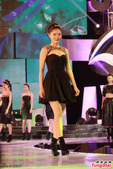 组图：亚姐中华赛区12强 佳丽泳装起舞风骚性感