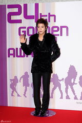 高清：SJ等亮相金唱片红毯 全慧彬李莞盛装助阵